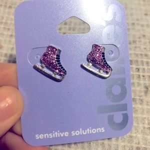 Skate earrings